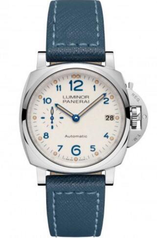Upon the white round dial that decorated with white spot scale, large blue numbers, pointers and some other classical features, this steel case replica Panerai watch presents us a unique light, matching the polished AISI 316L stainless steel case, showing an eye-catching appearance.