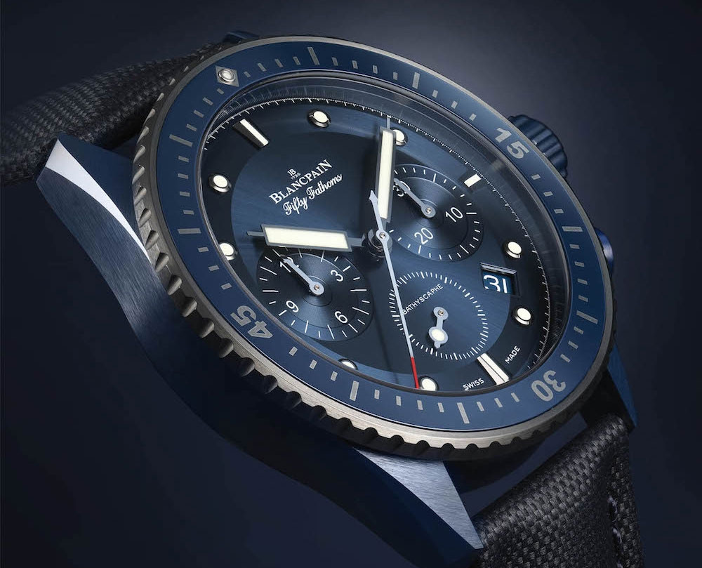 Copy Blancpain watches with blue dials are charming.